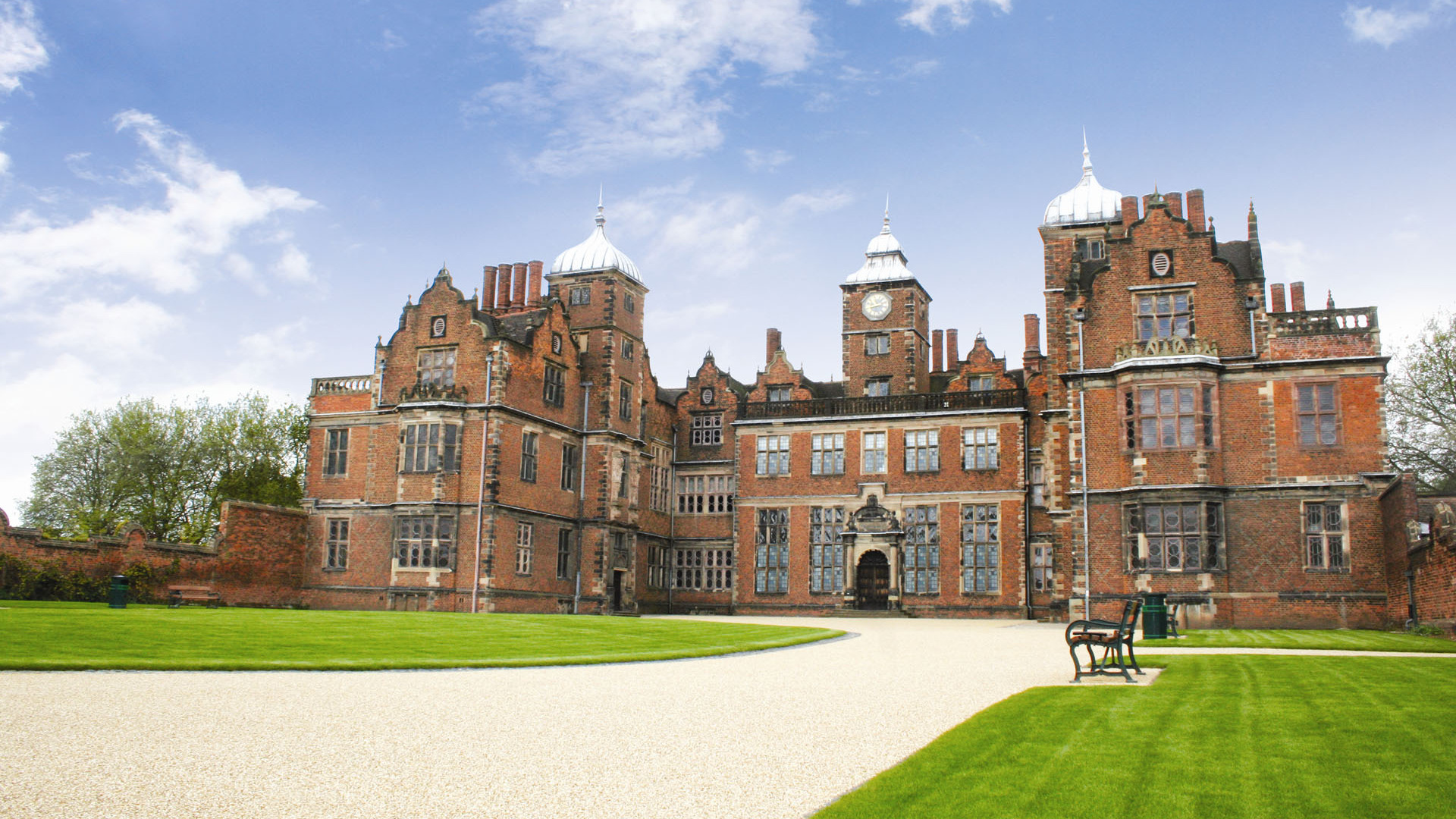 Aston Hall – Timeless Elegance in Aston