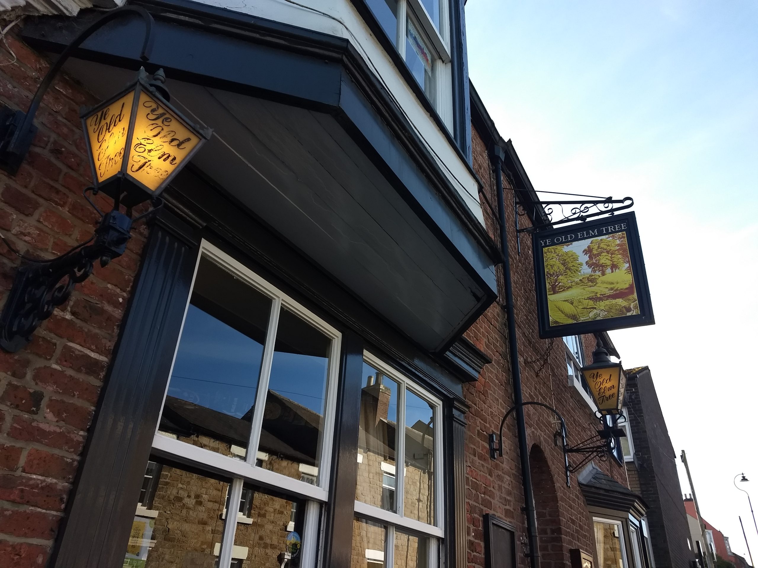 ye-old-elm-tree-phenomenal-pub-durham-cedric-suggests